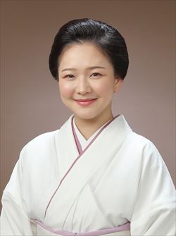 望月輝美輔